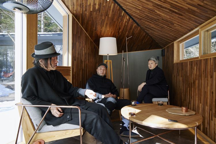 RAVEN ワタリガラス　カナダを代表する芸術家　ビル・リード作品 TORJA Japanese Magazine | カナダ・トロント | 編集長で