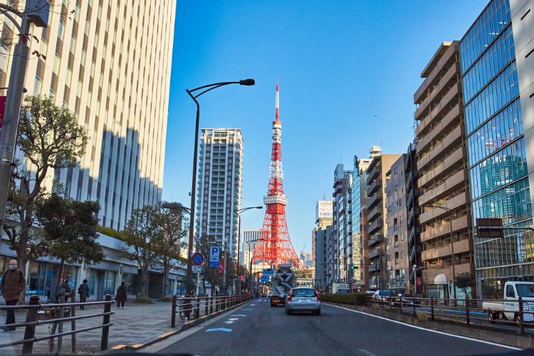 海を望む高台は、風光明媚な邸宅街――名建築に彩られた「三田・芝」を