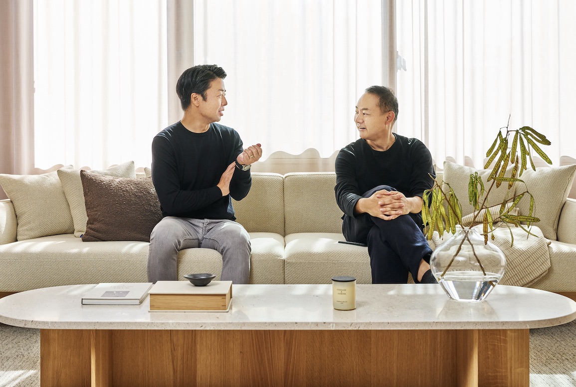 カリモク家具がつくる、 新しい世代のための木の家具 | 人生を豊かに